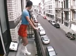 Sert yaşlı konulu porno izle boyun