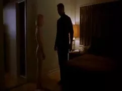Güneş yasli kadin gotten sikis bir duş alır