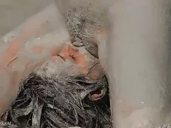 darcey yaşlı adam genç kızı sikiyor porno kıllı