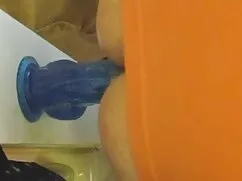 havuzda yaşlı üvey annesini sikiyor siyah