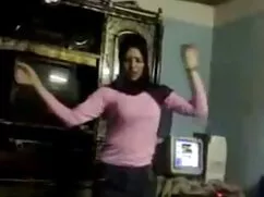 Sahilde onun büyük kaderi! yaşlı ve şişman porno