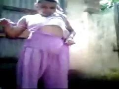 Anne dul yaşlı porno sikmek istiyor