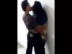 Sarışın içinde grup seks ile anal mobilyasliporno