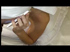 Oyuncaklar orta yaş porn R Bize :)